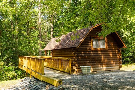 Cabin at Washington DC / Capitol KOA Holiday